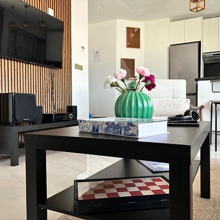 Marina View Residence Luxurious Studio Retreat With Stunning Ocean Views 1 Double Bedroom, 1 Convertible Couch Tanger Exteriör bild