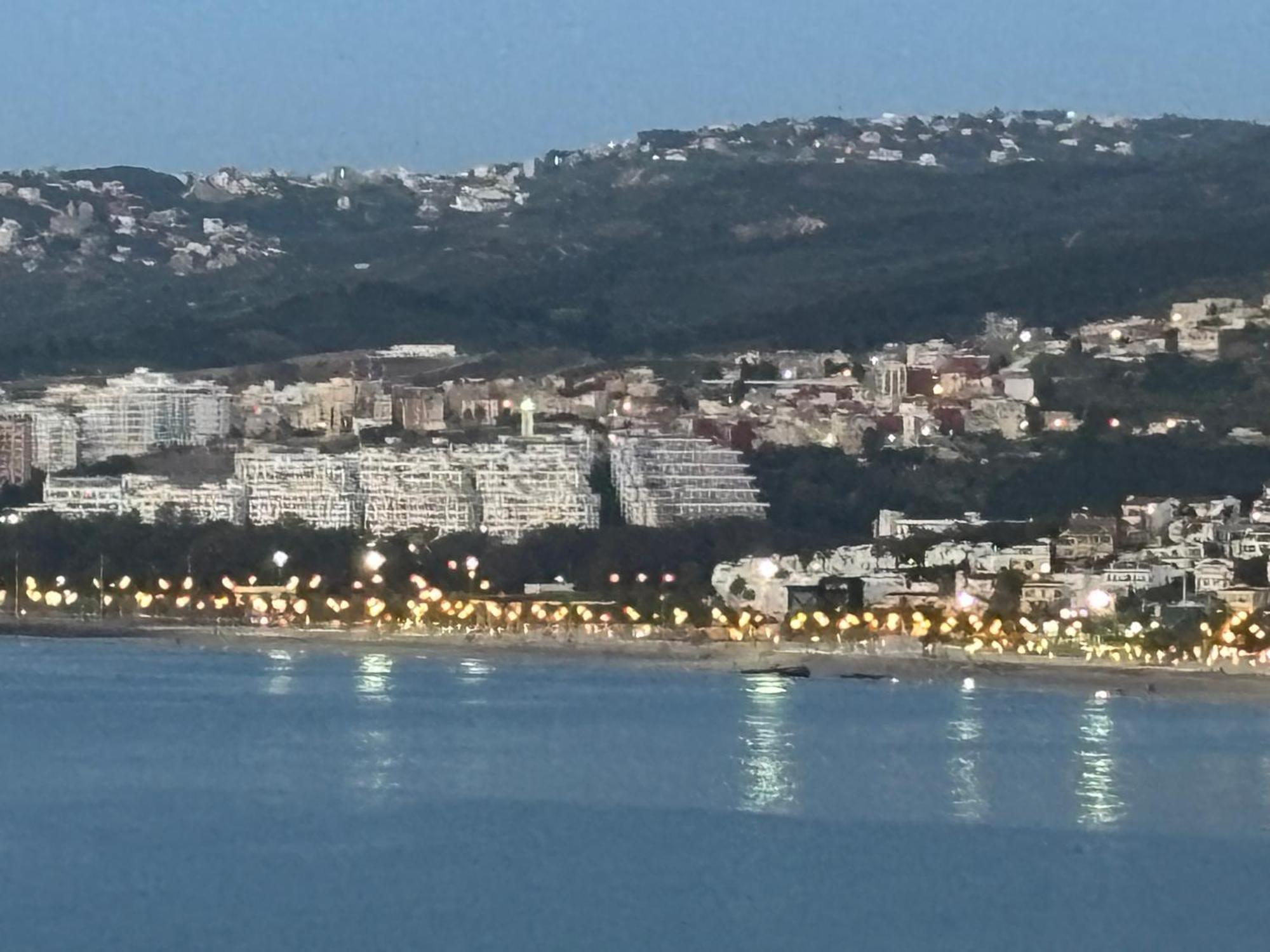 Marina View Residence Luxurious Studio Retreat With Stunning Ocean Views 1 Double Bedroom, 1 Convertible Couch Tanger Exteriör bild
